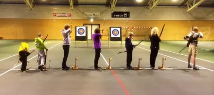 Nybegynnere under første konkurranse i Kringsjåhallen